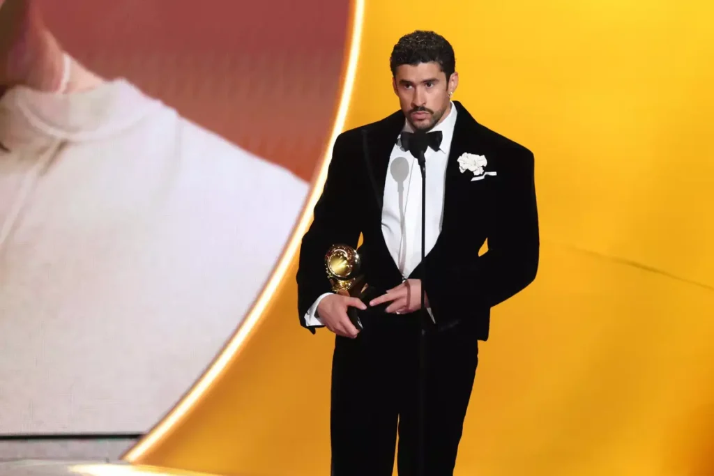 Bad Bunny's "Débi Tirar Más Fotos" werd zondagavond tijdens de 68e Grammy Awards uitgeroepen tot album van het jaar