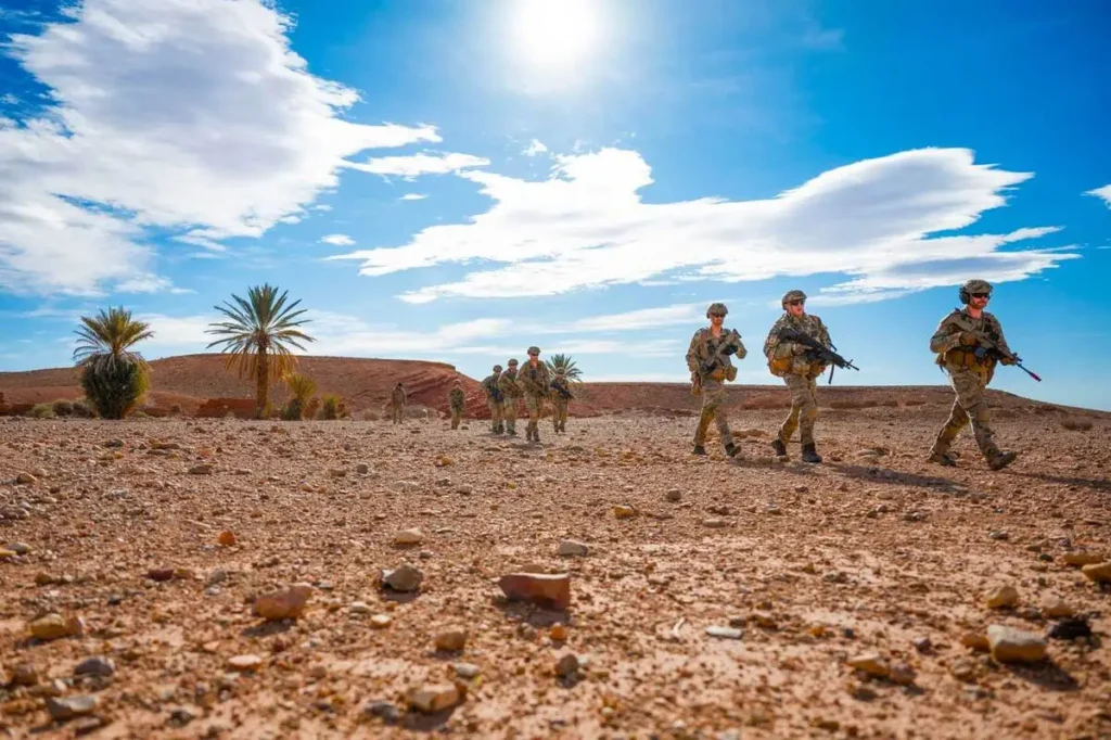 KMS-leerlingen leren hun weg te vinden in een woestijn zonder wegen