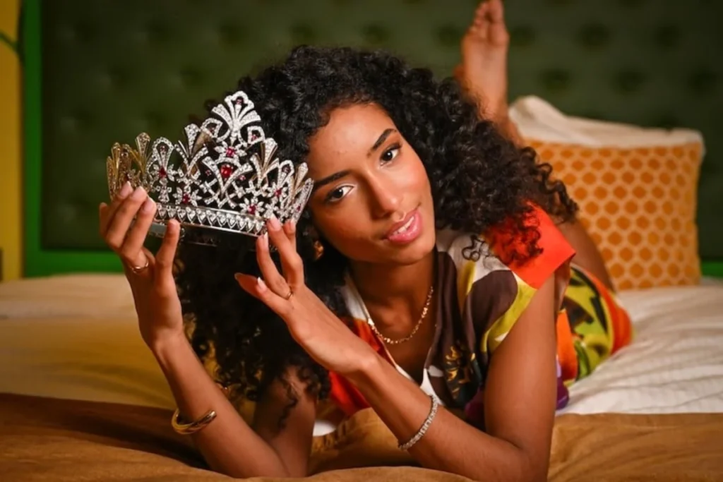 Olga Lombardo werd zaterdag gekroond tot Miss België 2026