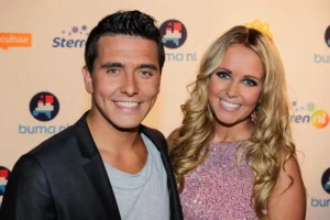 Jan Smit haalt liedjes van zijn zus Monique Smit offline: familieruzie laait weer op