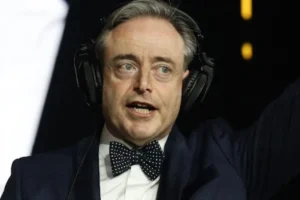 Bart De Wever was DJ op het nieuwjaarsfeest van de NVA