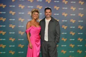 Celine Van Ouytsel en Metejoor maken debuut als koppel op rode loper tijdens Gala van de Gouden K’s