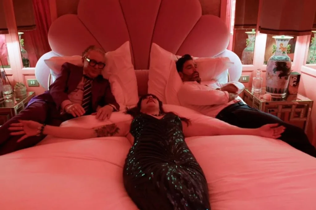 Paul De Grande, Zoe Biezoe en Metejoor op het bed van Inge Onsea in Komen eten