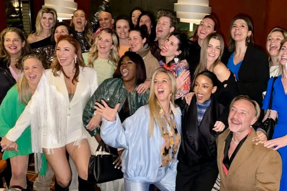 Natalia Druyts viert sprankelend vrijgezellenfeest met vriendinnen en voelt zich diep gezegend. Na verrassingshuwelijk met Frederik Binst in 2025 volgt nu de officiële ceremonie. “I’m a lucky girl!”.