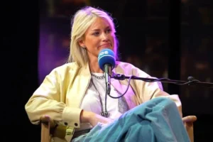 Real housewife of Antwerp Amy De Winter openhartig over geweld door ex bij Joe Datenight.