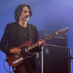 Mauro Pawlowski met dEUS tijdens Rock Zottegem in 2022. Pawlowski met dEUS tijden Rock Zottegem in 2022.