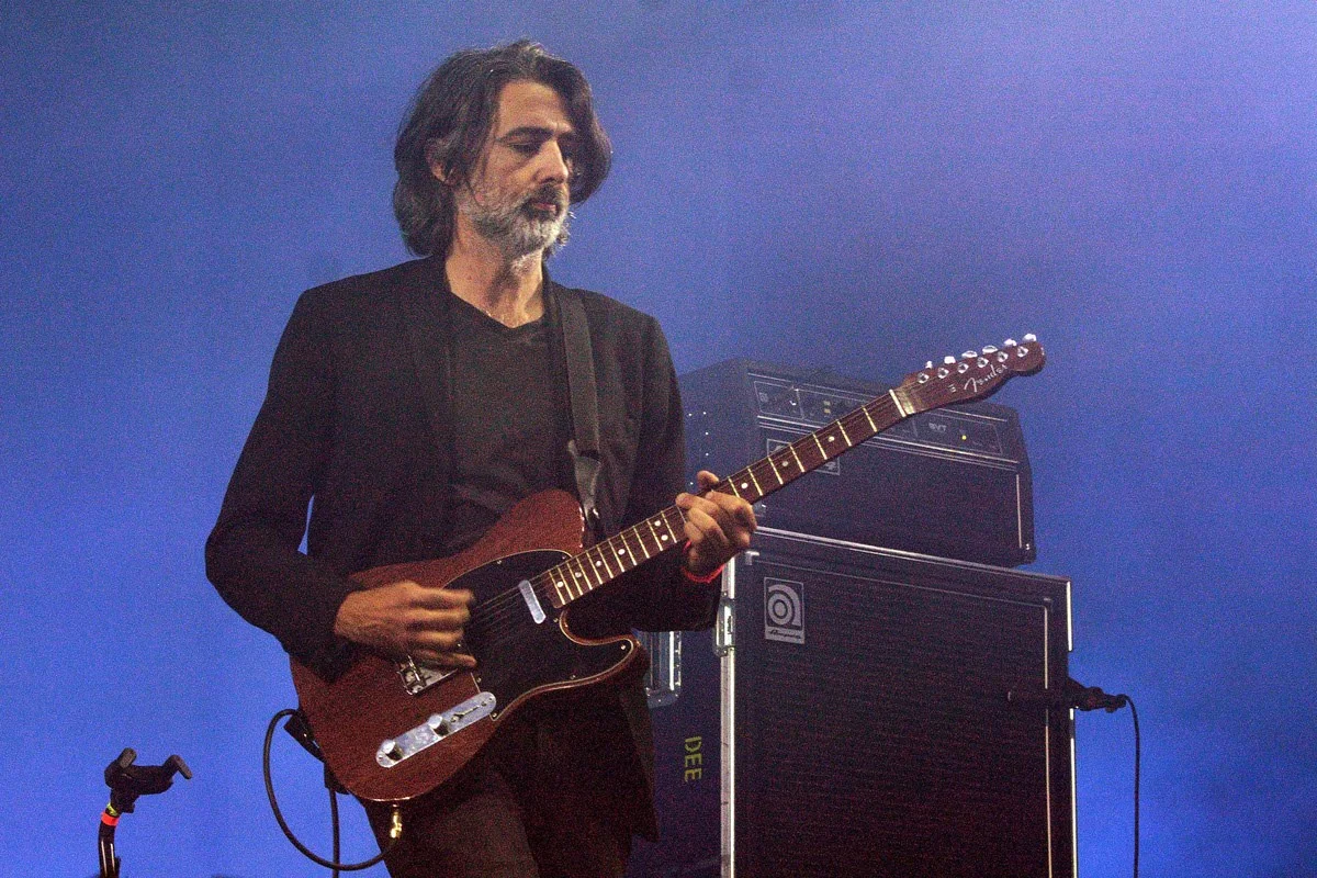 Mauro Pawlowski met dEUS tijdens Rock Zottegem in 2022. Pawlowski met dEUS tijden Rock Zottegem in 2022.